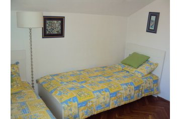 Apartamentai Malinska 11