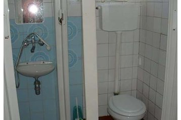 Унгария Byt Abádszalók, Екстериор