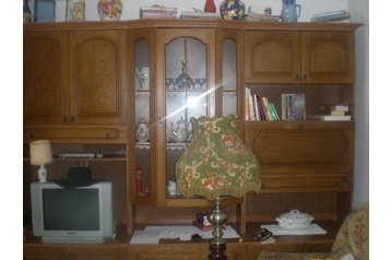 Kroatia Byt Pula, Eksteriør