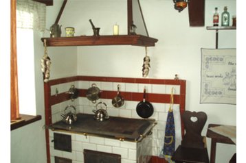 Polska Chata Łask, Wewnątrz