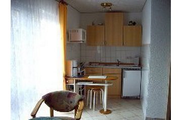 Germania Byt Altenhof, Esterno