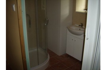 Slovacia Chata Červeňany, Exteriorul