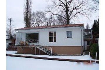 Germany Chata Berlin, Exterior