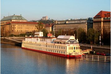 Tšehhi Vabariik Hotel Praha, Eksterjöör