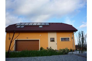 Repubblica Ceca Byt Chýně, Esterno