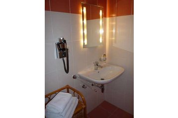 Repubblica Ceca Byt Chýně, Esterno