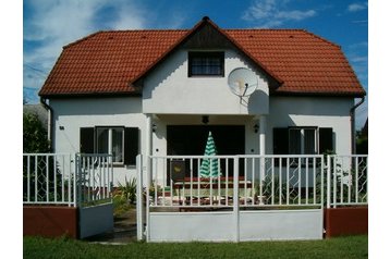 Ungheria Chata Balatonmáriafürdő, Esterno