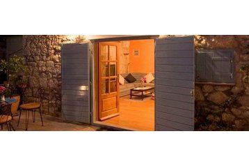 Croatia Chata Milna, Exterior