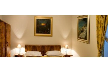 Hrvatska Chata Sumartin, Eksterijer