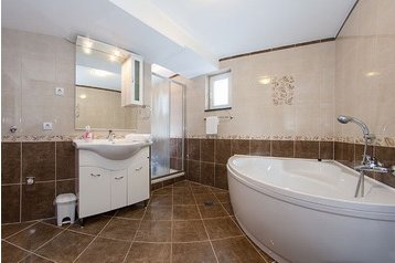 Croatia Byt Makarska, Exterior