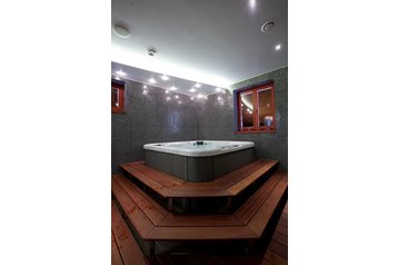 Отель Комарно / Komárno 2