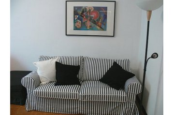 Apartaments Vīne / Wien 3