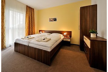 Словаччина Hotel Братiслава / Bratislava, Екстер'єр