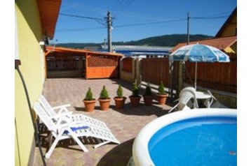 Slovacia Chata Nižná, Exteriorul