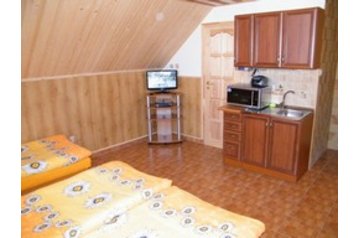 Slovacia Chata Nižná, Exteriorul