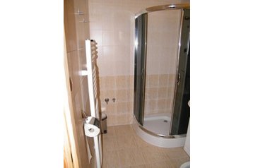 Slovacia Chata Nižná, Exteriorul