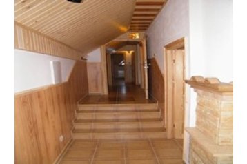 Slovacia Chata Nižná, Exteriorul