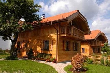 Austria Chata Hallwang, Exterior