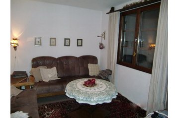 Švajcarska Chata Alvaneu, Eksterijer