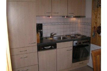 Švajčiarsko Chata Ernen, Exteriér