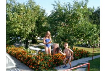 Maďarsko Privát Abda, Exteriér