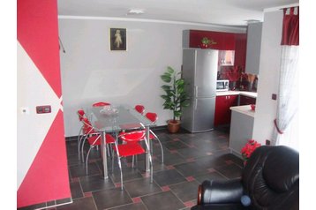 Kroatia Privát Pula, Eksteriør