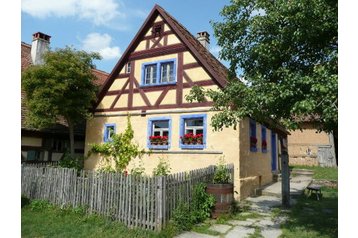 Germania Chata Obernzenn, Exteriorul