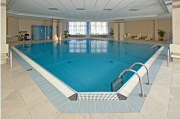 Ungari Hotel Budapest, Eksterjöör