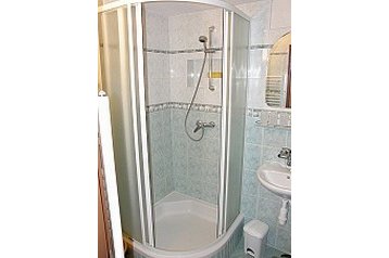 Slovacia Chata Chvojnica, Interiorul