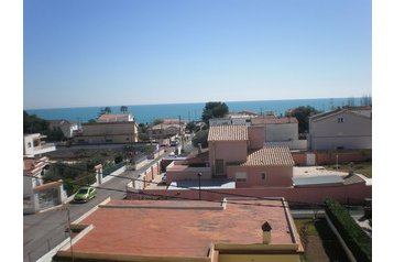 España Byt Vinaròs, Exterior