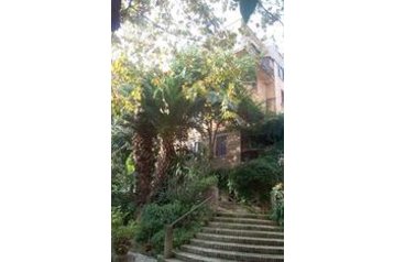 Italia Byt Roma, Exteriorul