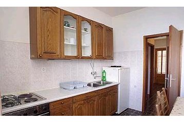 Horvaatia Privát Lumbarda, Eksterjöör