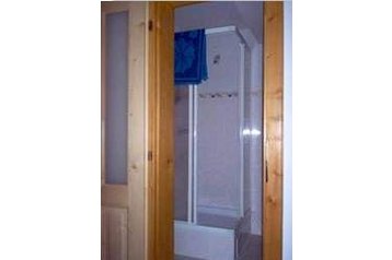 Słowacja Chata Veličná, Zewnątrz