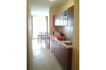 Bulgarija Byt Obzor, Eksterjeras