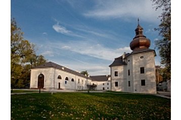 Slovensko Hotel Oponice, Exteriér