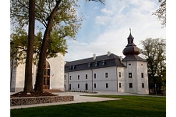Словаччина Hotel Oponice, Екстер'єр