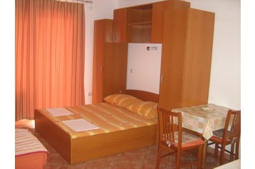 Chorvátsko Privát Gradac, Exteriér