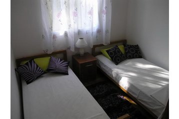 Chorvatsko Privát Slatine, Exteriér