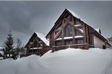 Slovacia Chata Ždiar, Exteriorul