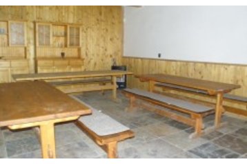 Słowacja Chata Krupina, Zewnątrz