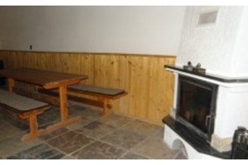 Slovacia Chata Krupina, Exteriorul