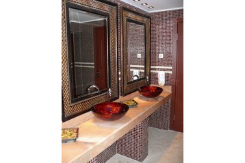 Hungrie Hotel Esztergom, Extérieur