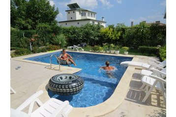 Bulgaria Chata Varna, Esterno