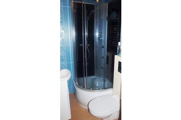 Polska Byt Kozin, Zewnątrz