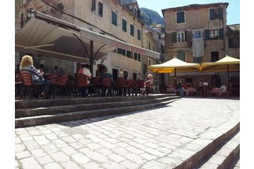 Montenegro Byt Kotor, Esterno