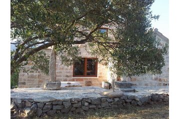 Croaţia Chata Korčula, Exteriorul