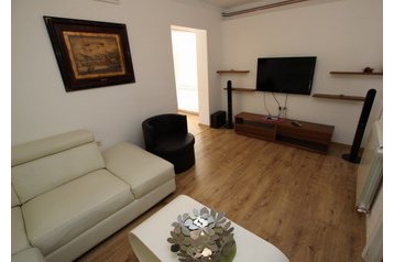 Apartma Buljarica 3