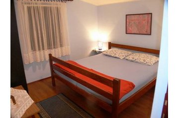 Chorvátsko Privát Vir, Interiér