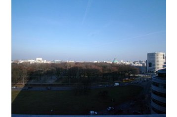 Polen Byt Warszawa, Eksteriør