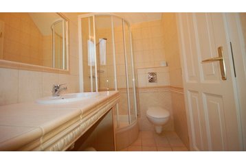 Węgry Byt Harkány, Zewnątrz